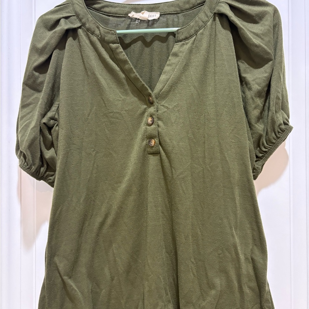 Green Button-Up Women's Blouse